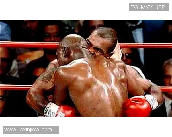 泰森与琼斯经典对决在线回放全程回顾与精彩瞬间解析